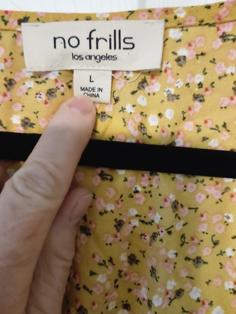 No Frills Women's Mustard Floral Smocked Peasant Crop Top - Picture 3 of 9